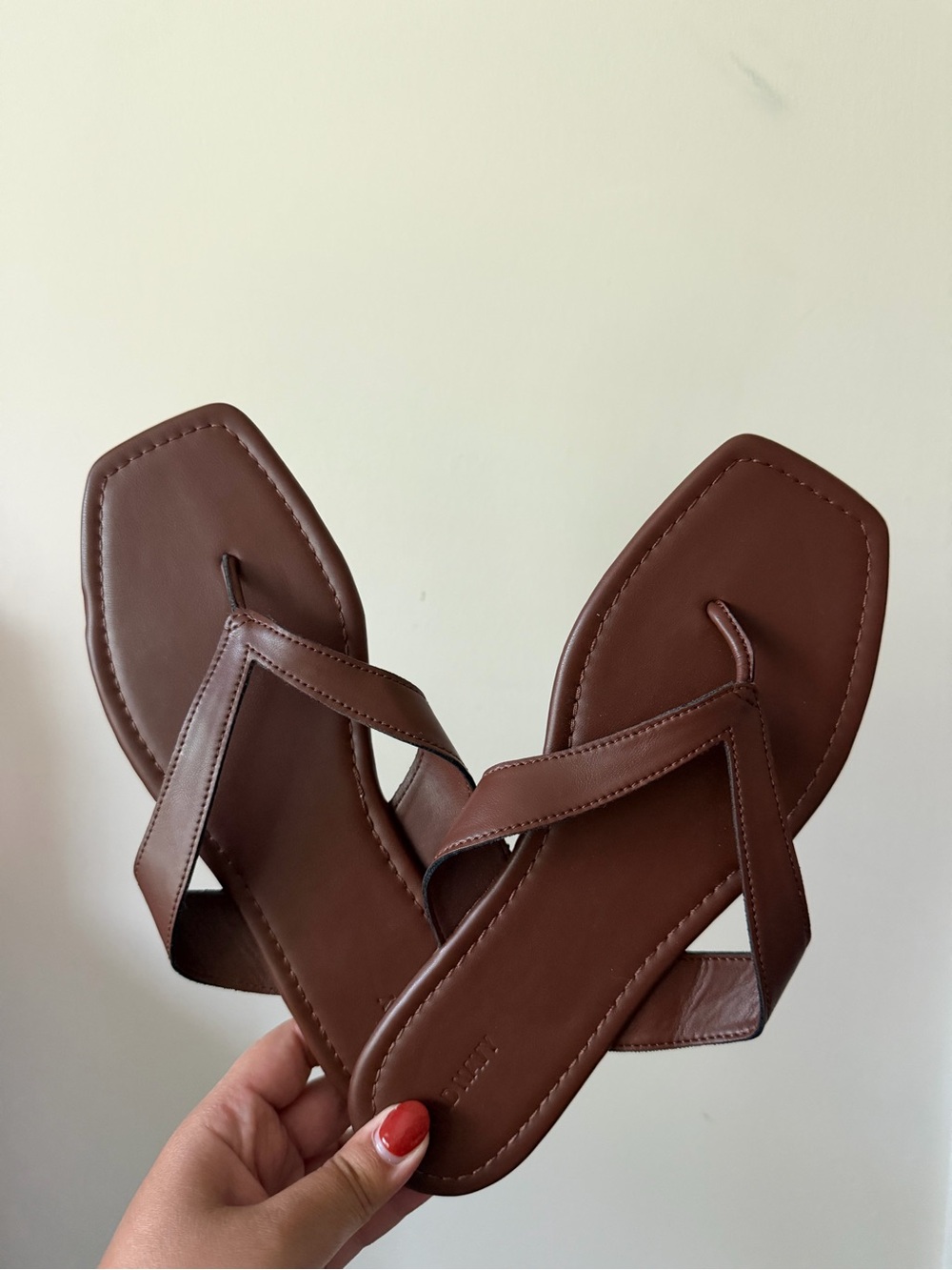 Old Navy Squared Toe Flip Flop